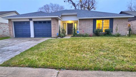 Photo of 16715 Maplemont Drive, Houston, TX 77095 (MLS # 4927960)
