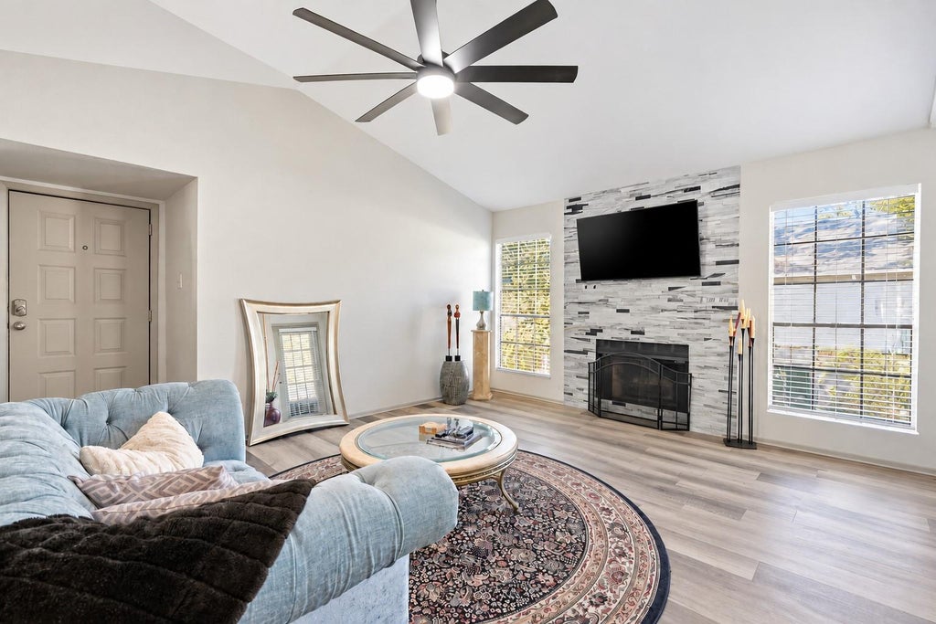 Photo of 14911 Wunderlich Drive #1706, Houston, TX 77069 (MLS # 2647704)