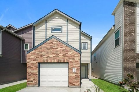 Photo of 15234 Estrella West, Houston, TX 77073 (MLS # 73423145)