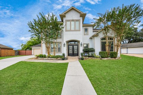 Photo of 3118 Fairmont Court, Sugar Land, TX 77478 (MLS # 66879036)