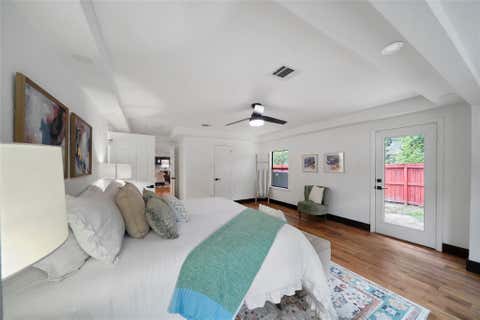 Tiny photo for 701 W 39th Street, Houston, TX 77018 (MLS # 29809700)