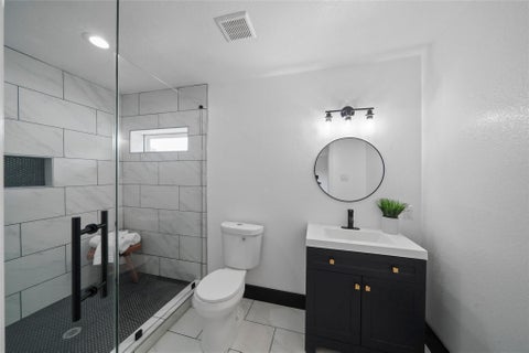 Tiny photo for 701 W 39th Street, Houston, TX 77018 (MLS # 29809700)