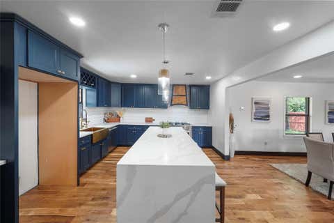 Tiny photo for 701 W 39th Street, Houston, TX 77018 (MLS # 29809700)