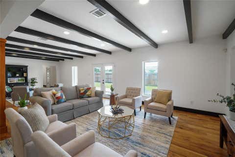 Tiny photo for 701 W 39th Street, Houston, TX 77018 (MLS # 29809700)