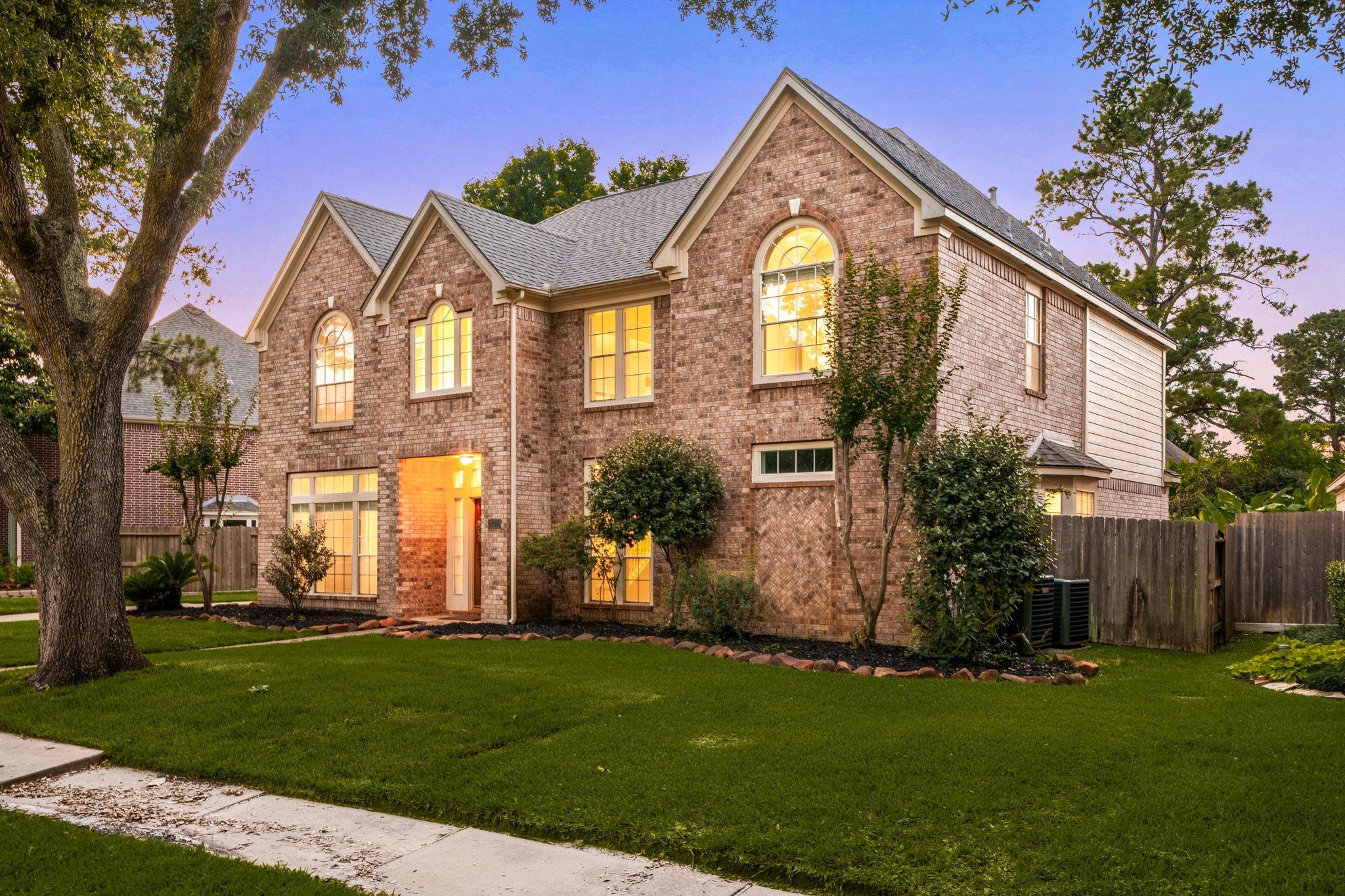 24726 Lakebriar Drive