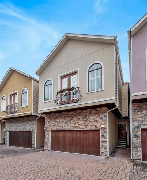 Photo of 1222 W 17th Street #C, Houston, TX 77008 (MLS # 46551067)