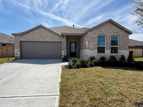 Homes For Sale - 9319 Zander Drive<br/> Baytown, TX 77521