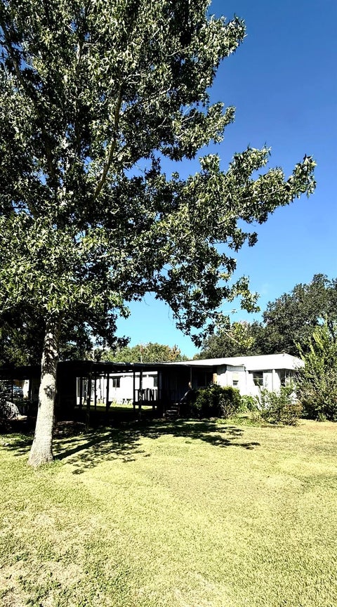 Photo of 377 Avenue H, Markham, TX 77456 (MLS # 5535769)