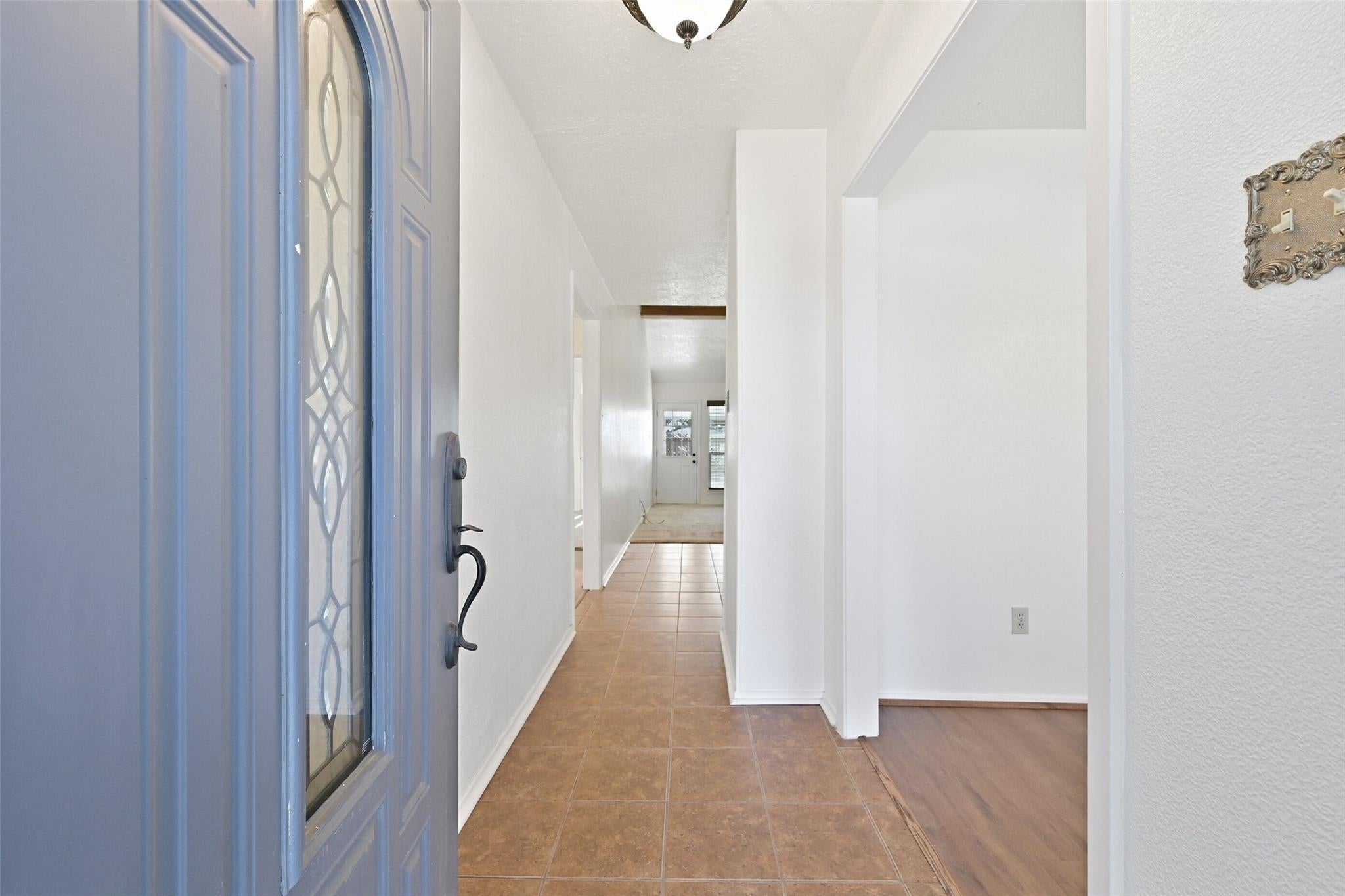 6129 Creekside Lane