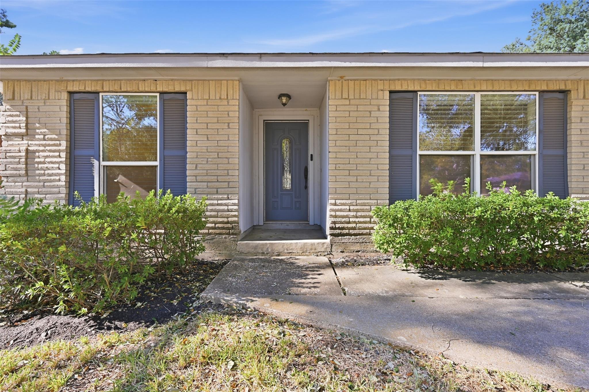 6129 Creekside Lane
