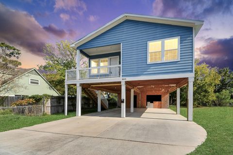 Photo of 3011 Layne Street, La Porte, TX 77571 (MLS # 44100539)