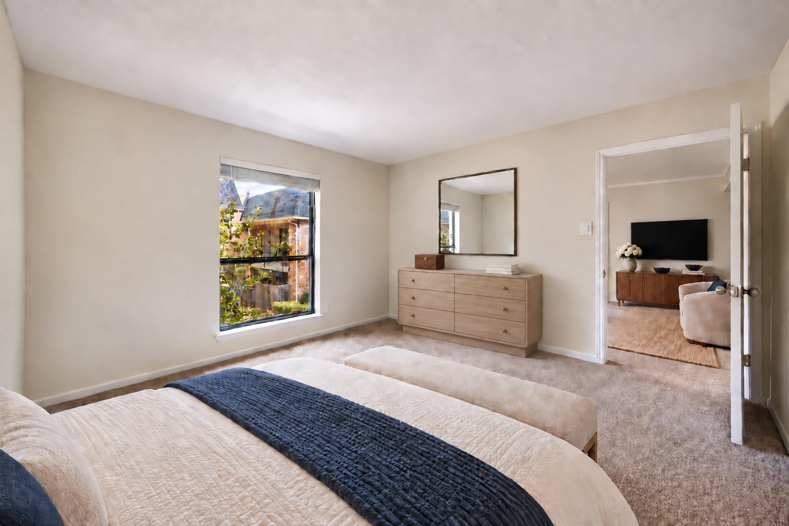 1601 S Shepherd Drive 280