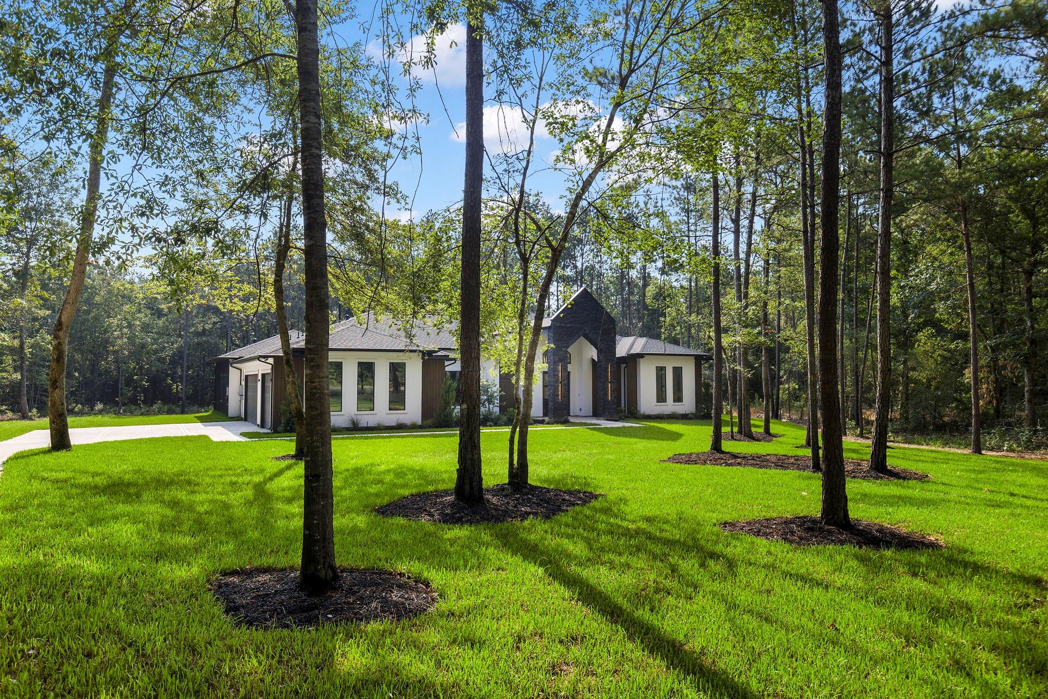 15868 Wooded Trail Way