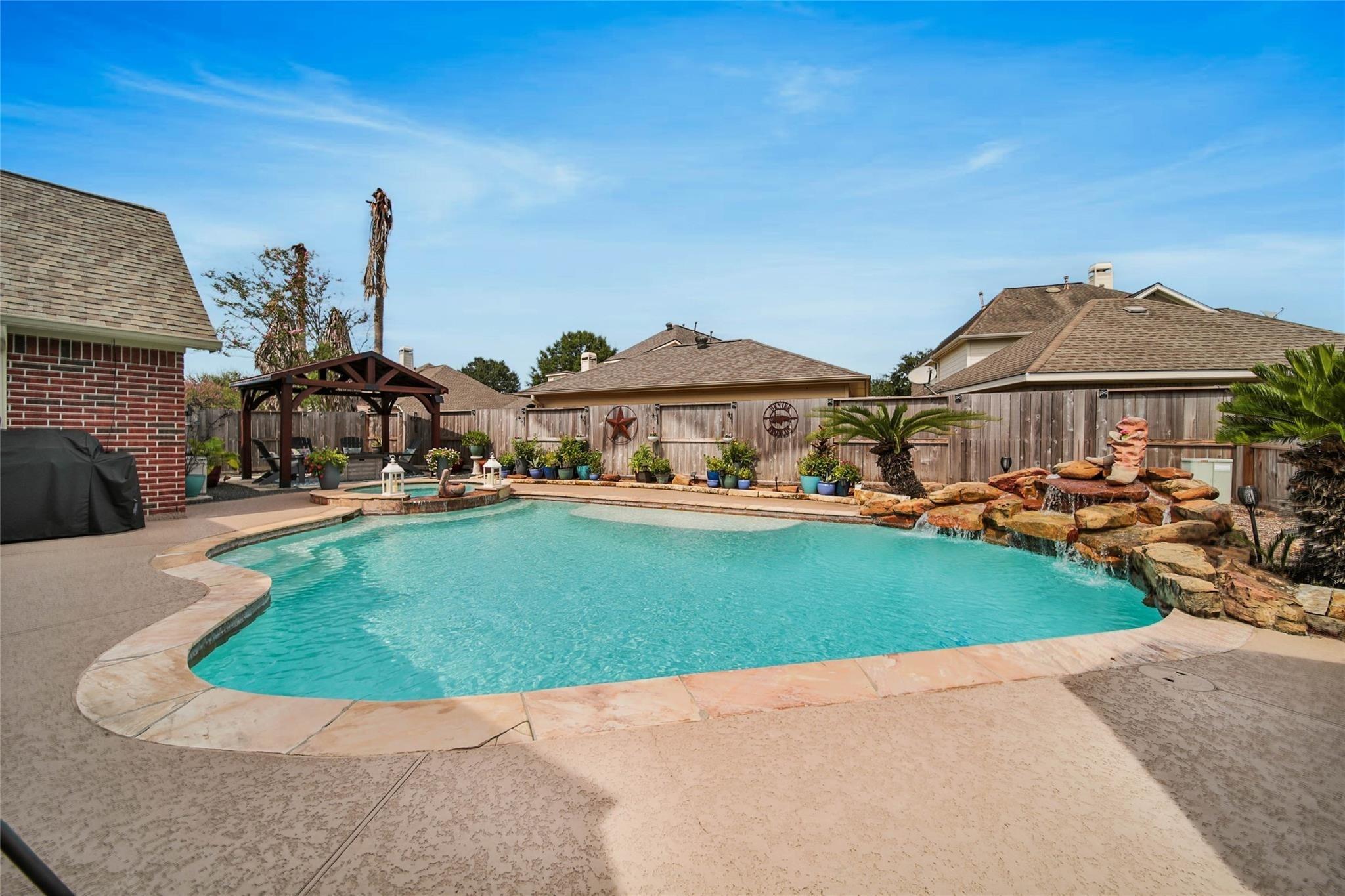 1010 Bringewood Chase Drive