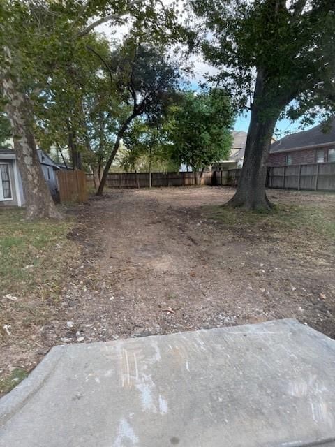 1202 Howard Lane Bellaire TX 77401