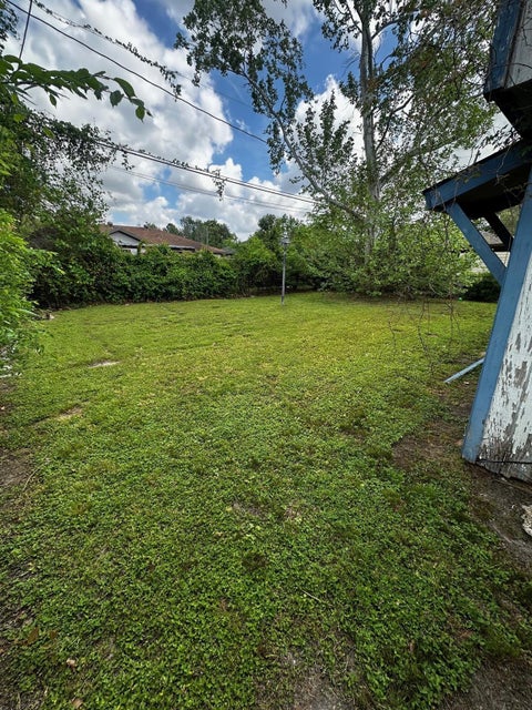 Vacant Land For Sale - 707 E 42nd Street<br/> Houston, TX 77022