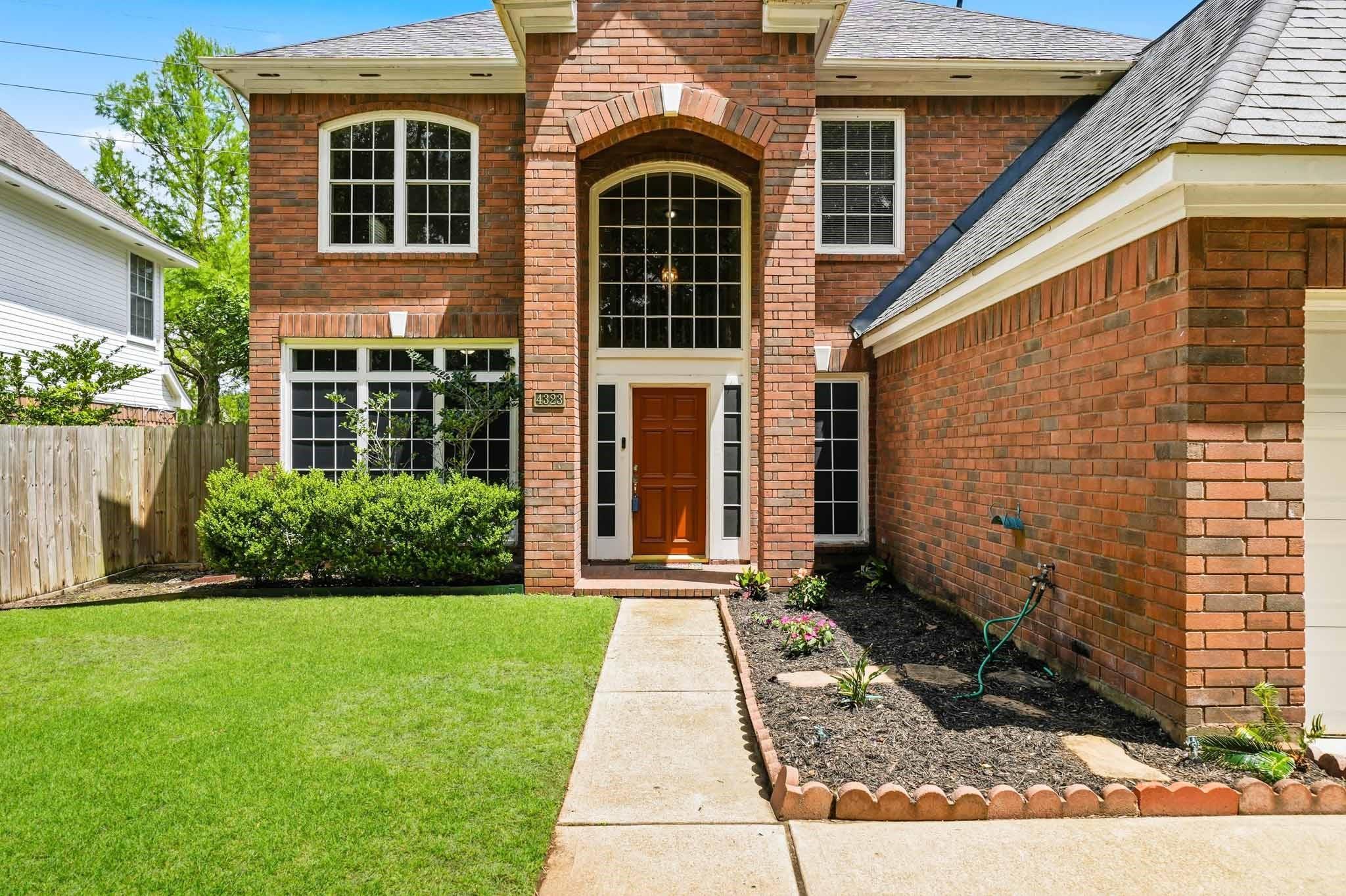 4323 Ringrose Drive