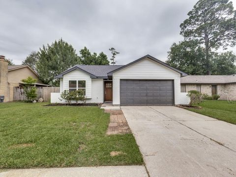 Photo of 6915 Foxwaithe Lane, Humble, TX 77338 (MLS # 69658982)