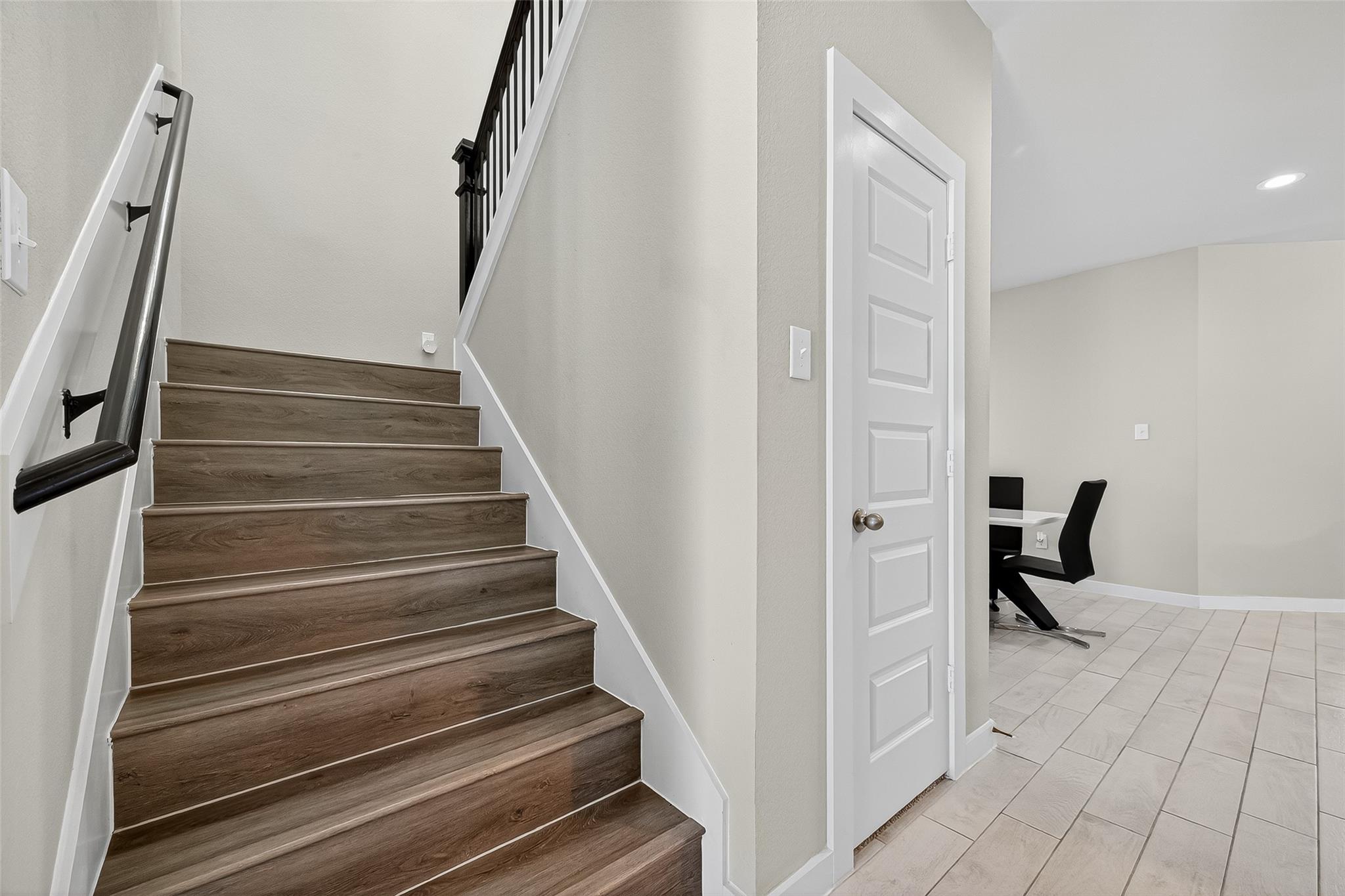 5615 Silverleaf Oak Lane
