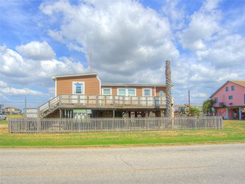 Photo of 818 Fort Velasco Drive, Surfside Beach, TX 77541 (MLS # 46640320)