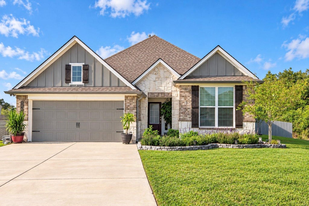 Photo of 2062 Winepress Road, Brenham, TX 77833 (MLS # 24505893)
