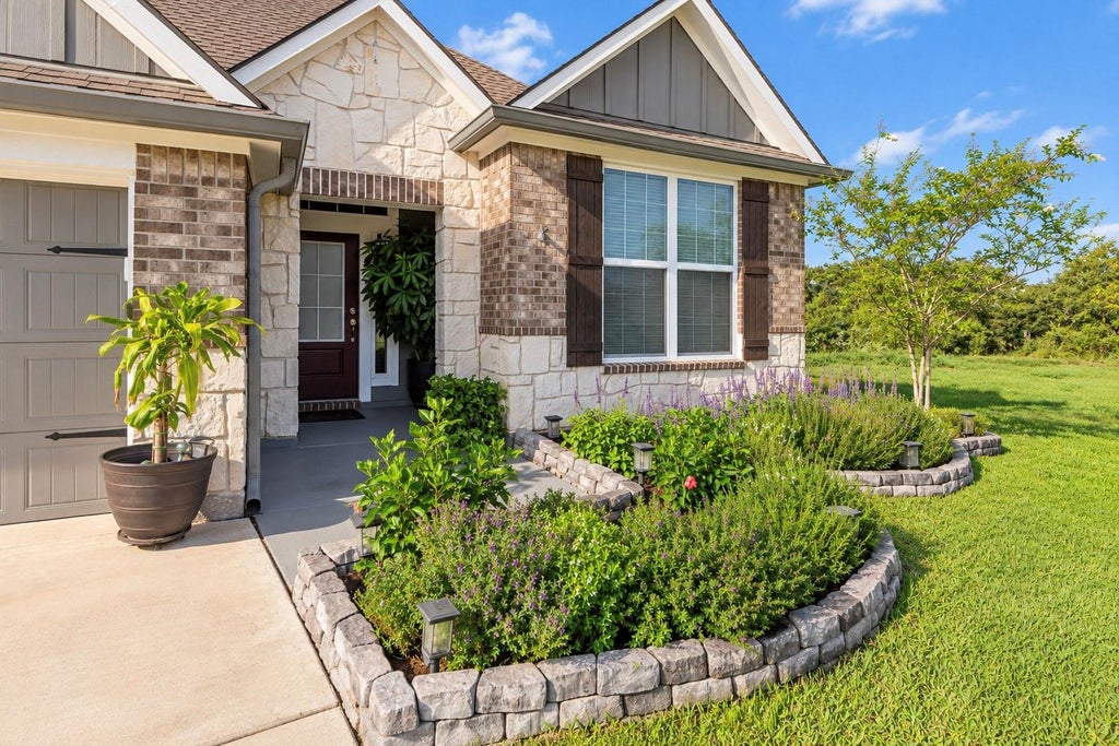 Photo of 2062 Winepress Road, Brenham, TX 77833 (MLS # 24505893)