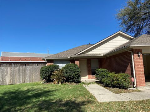 Photo of 11019 Longtom Court, Houston, TX 77086 (MLS # 82420059)