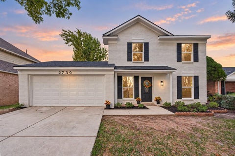 Photo of 2739 Lakefield Way, Sugar Land, TX 77479 (MLS # 52829153)
