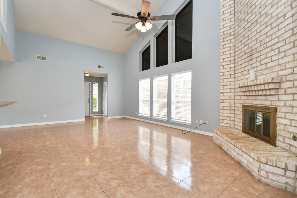 Photo of 11730 Zarroll Drive, Houston, TX 77099 (MLS # 2590136)