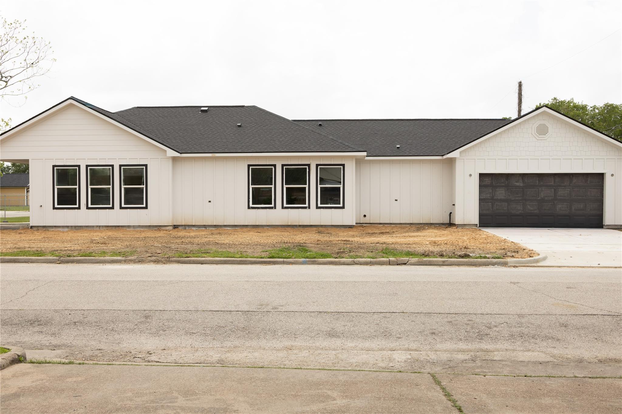 1300 Edison Avenue