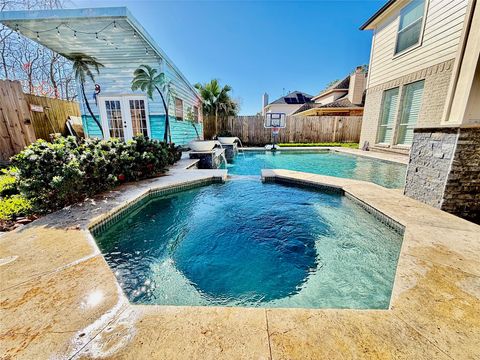 Photo of 425 Blossomwood Drive, League City, TX 77573 (MLS # 6442627)