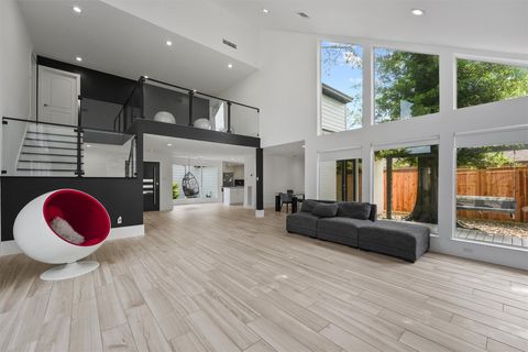 Photo of 10034 Briar Forest Dr Drive, Houston, TX 77042 (MLS # 76364322)