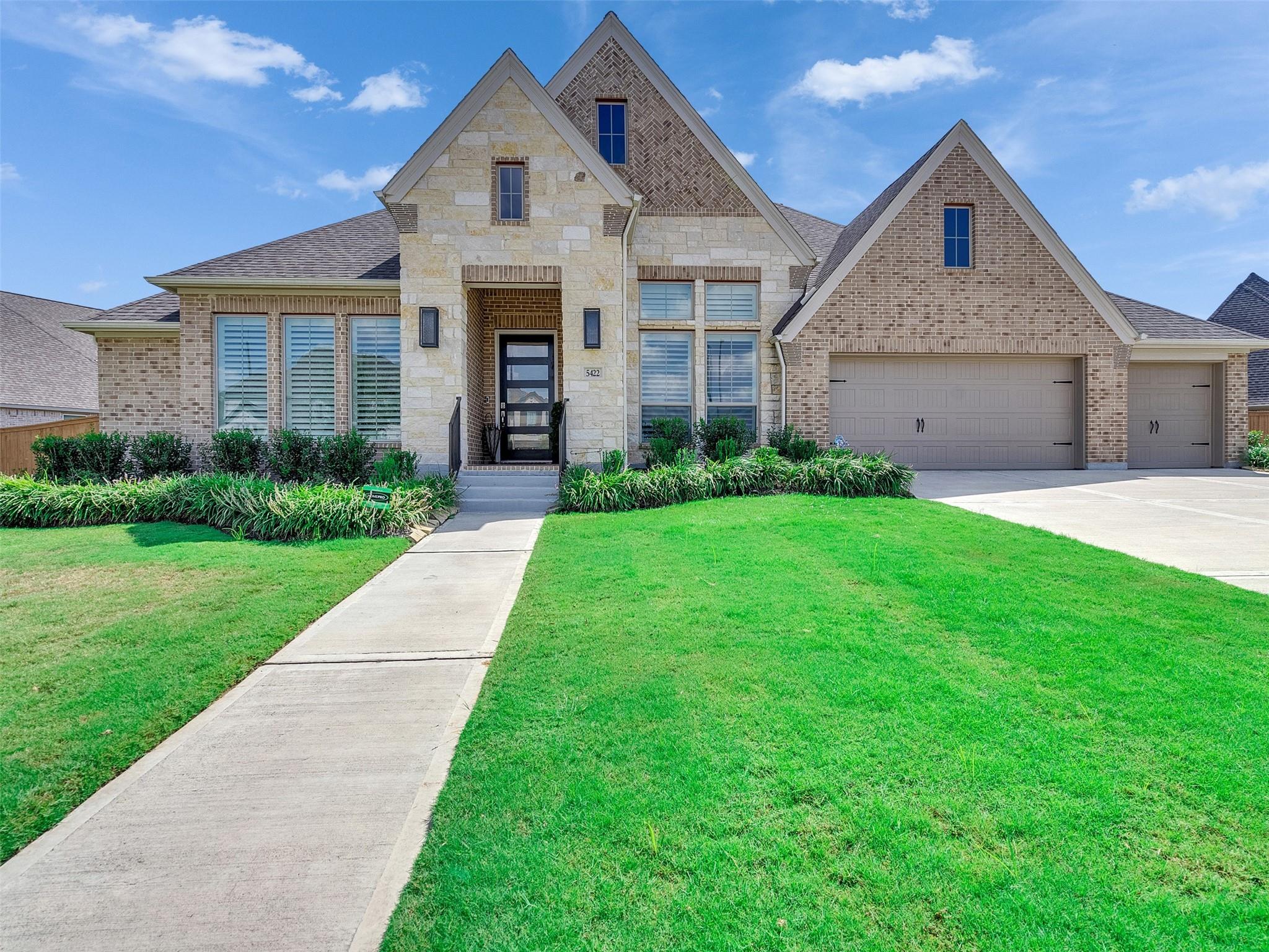 5422 Farm Hill Way