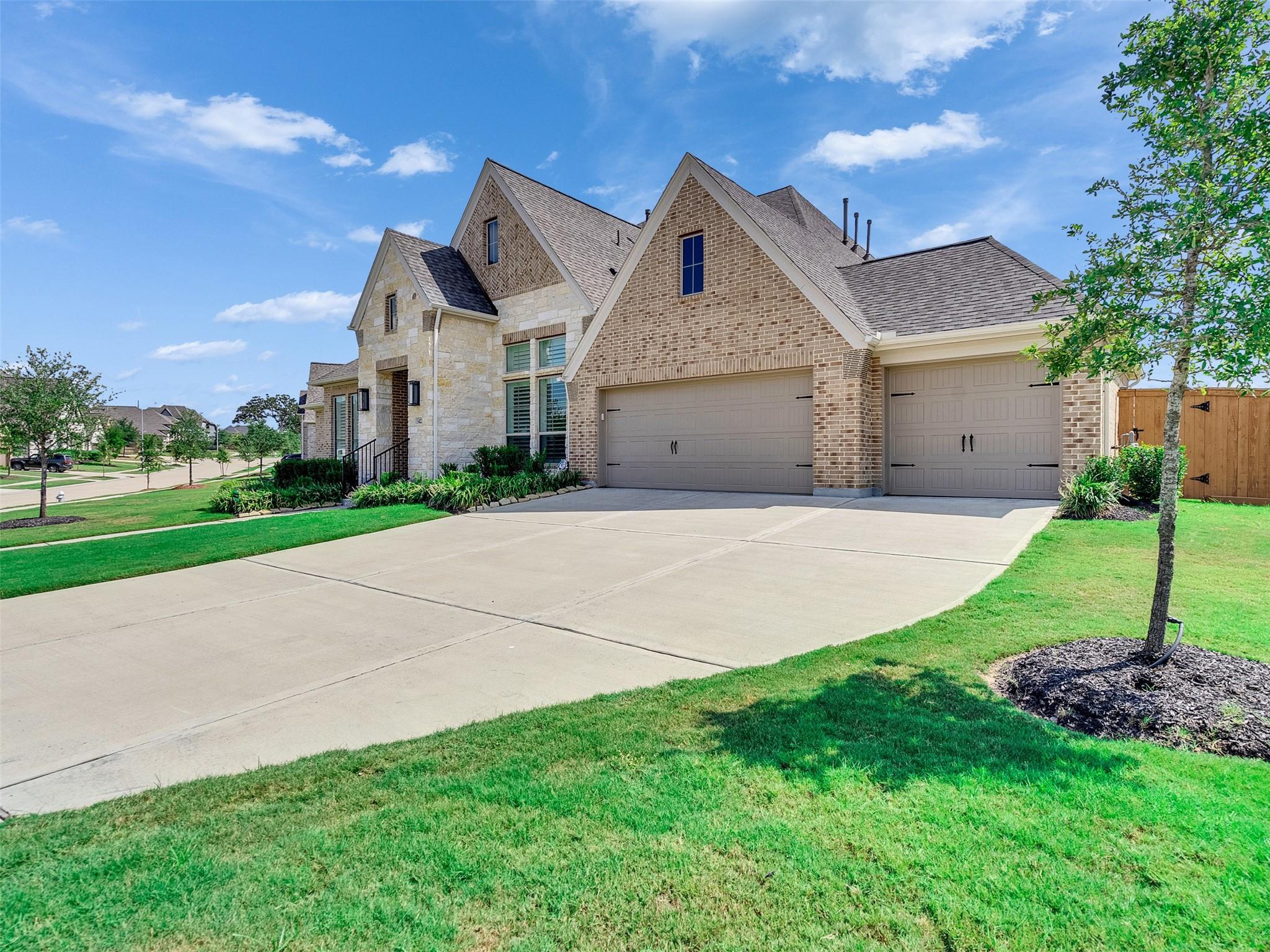 5422 Farm Hill Way