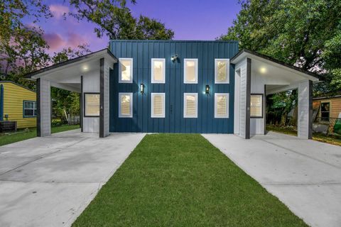 5941 Southlea Street Houston TX 77033