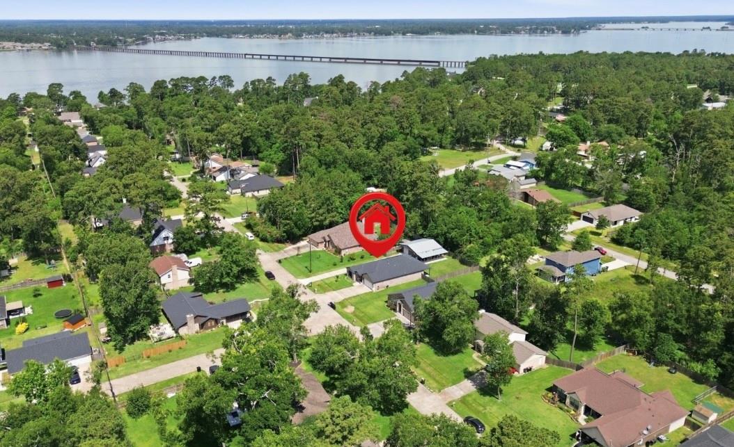 2102 Papoose Trail