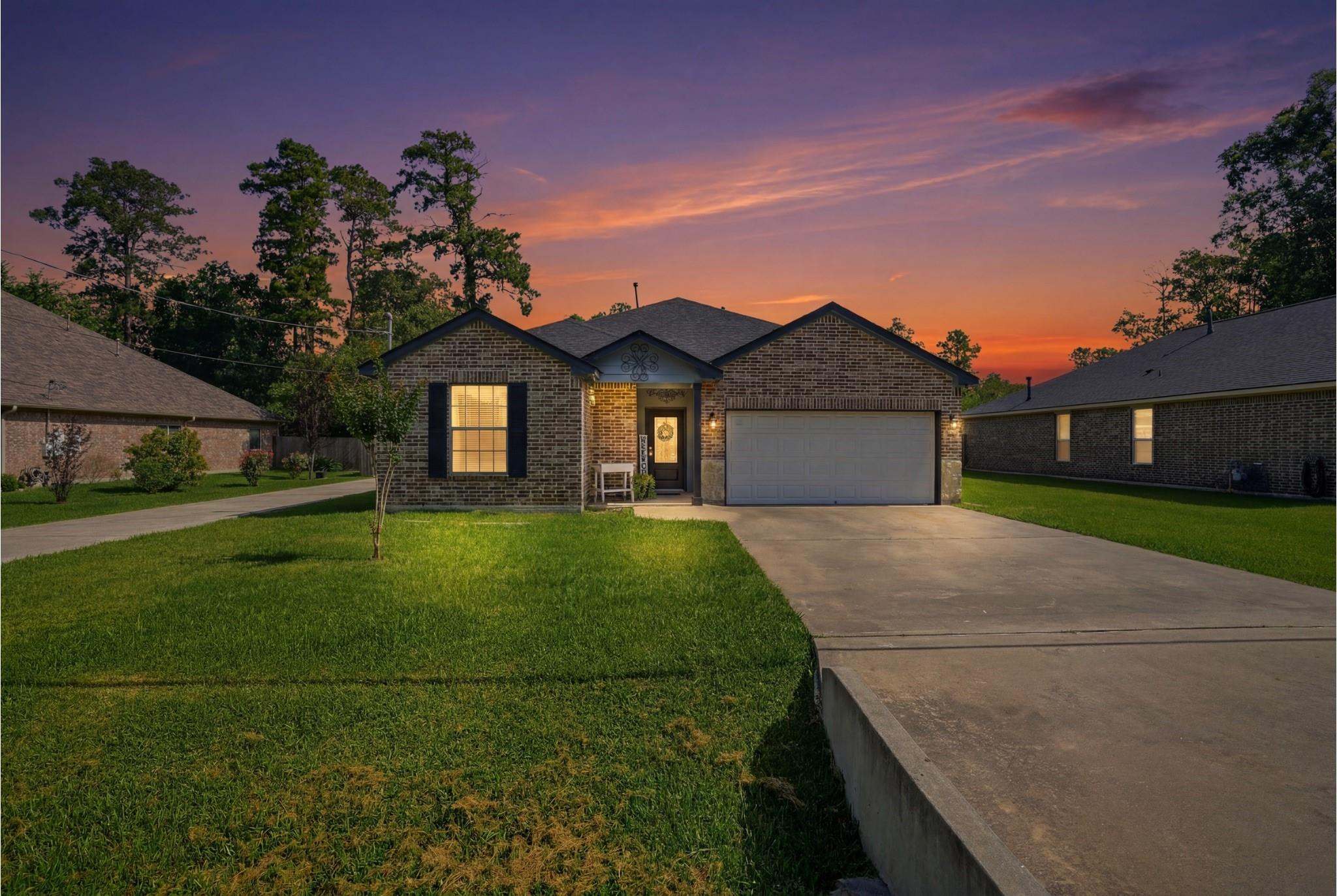 2102 Papoose Trail