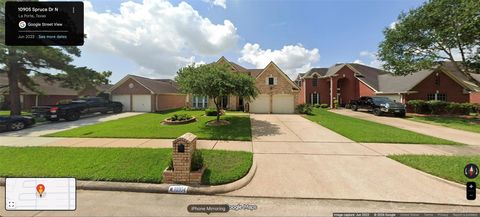 Photo of 10904 Spruce Drive N, La Porte, TX 77571 (MLS # 26773572)