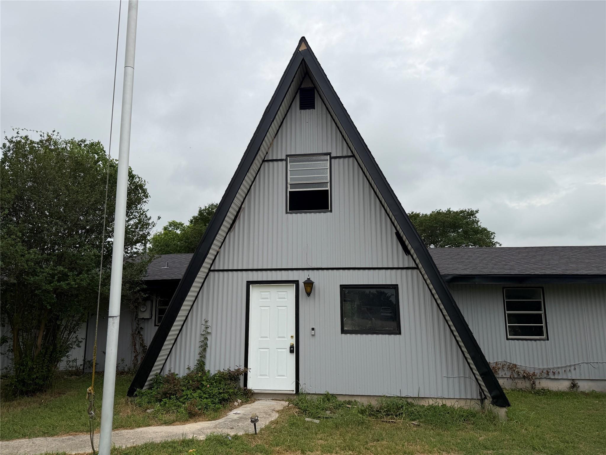 4127 Knoll Drive