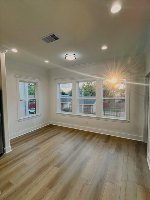 Tiny photo for 3802 Yale Street, Houston, TX 77018 (MLS # 22719079)