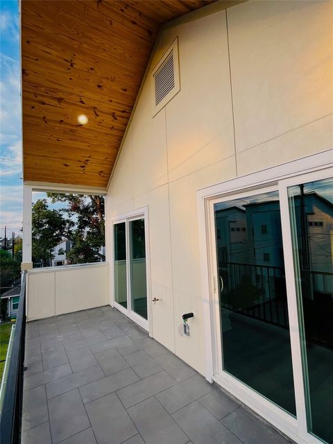 Tiny photo for 3802 Yale Street, Houston, TX 77018 (MLS # 22719079)