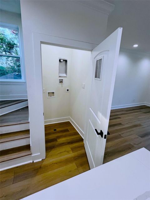 Tiny photo for 3802 Yale Street, Houston, TX 77018 (MLS # 22719079)