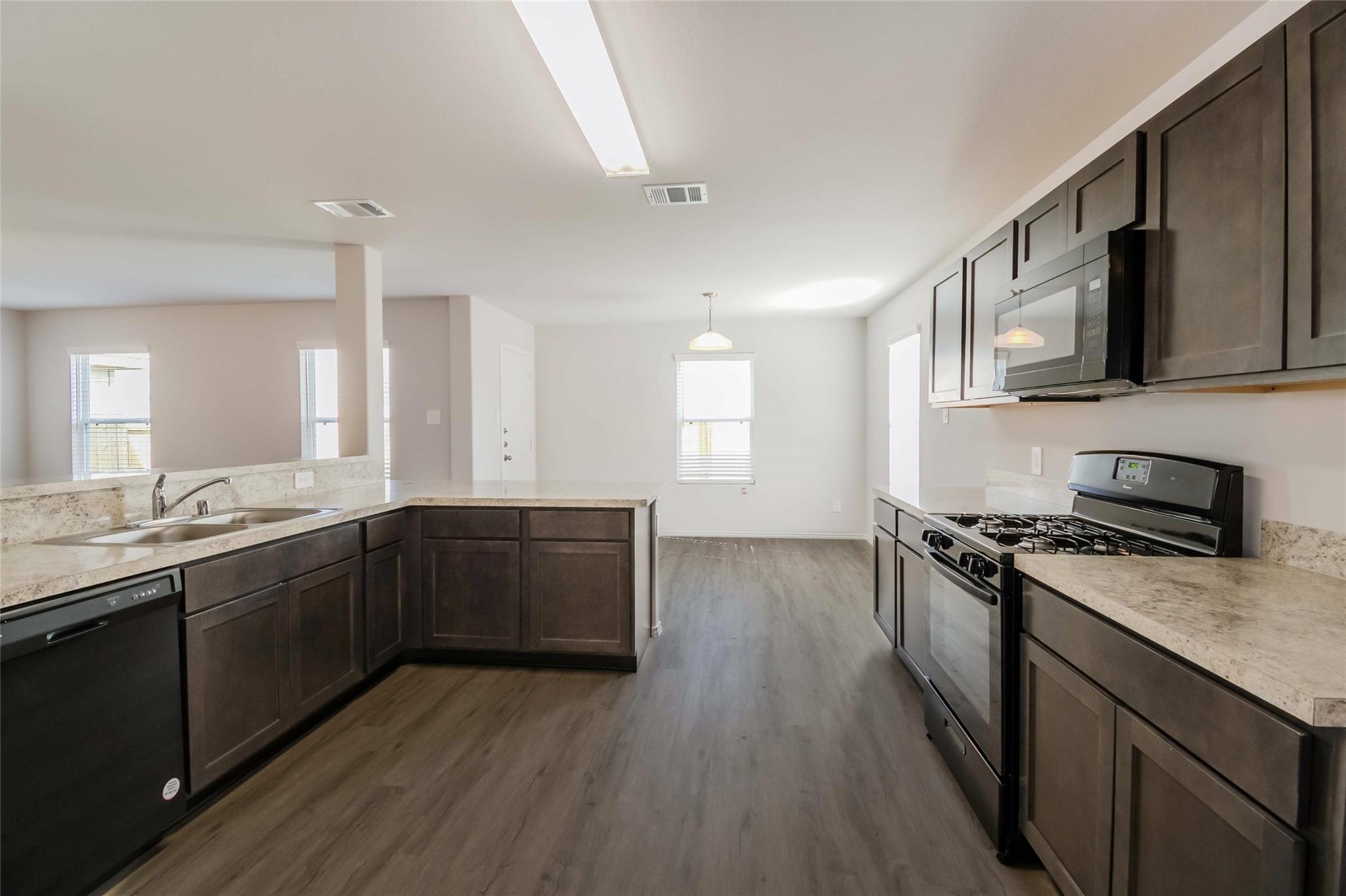 4939 Banyan Tree Trail