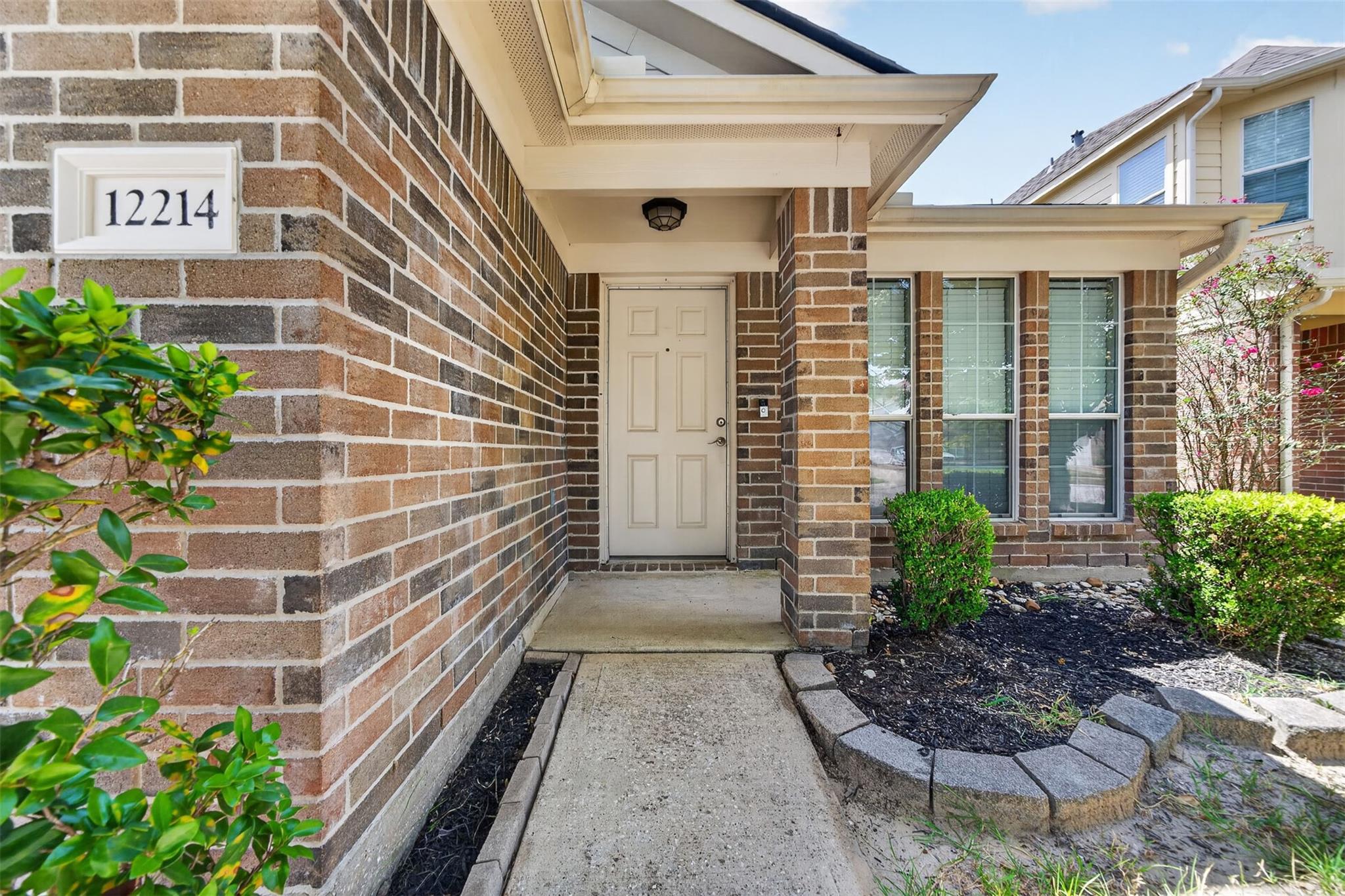 12214 Carriage Oak Circle
