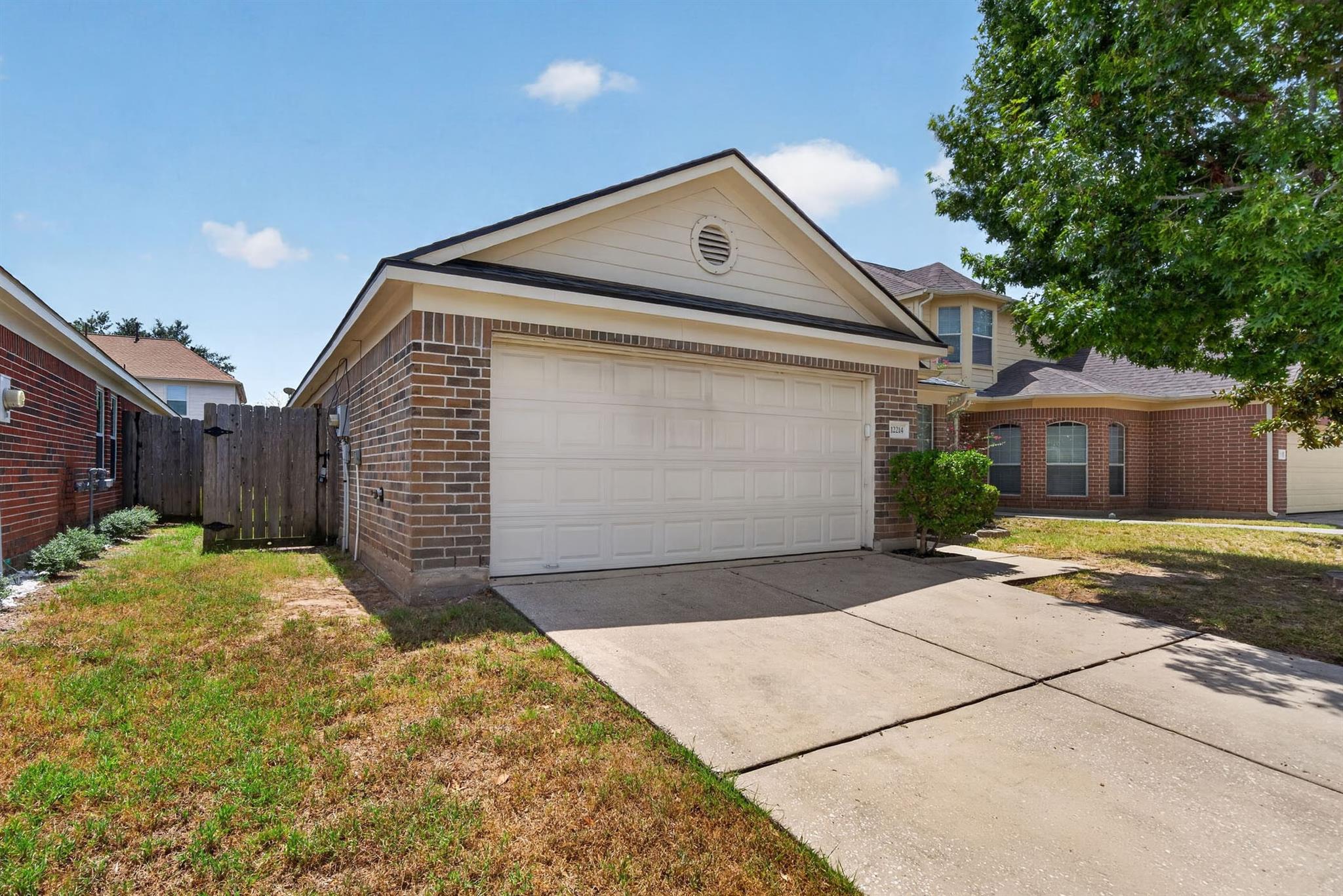 12214 Carriage Oak Circle