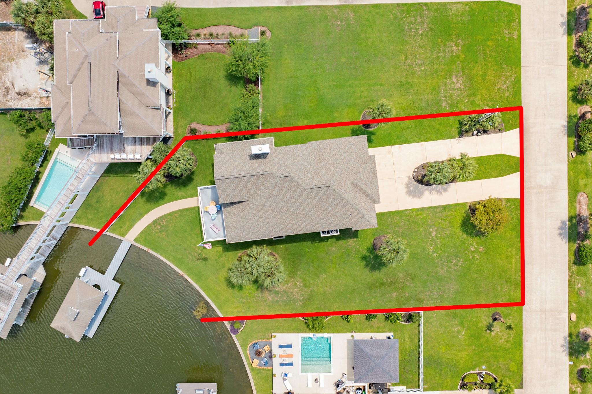 3635 Cove Lane