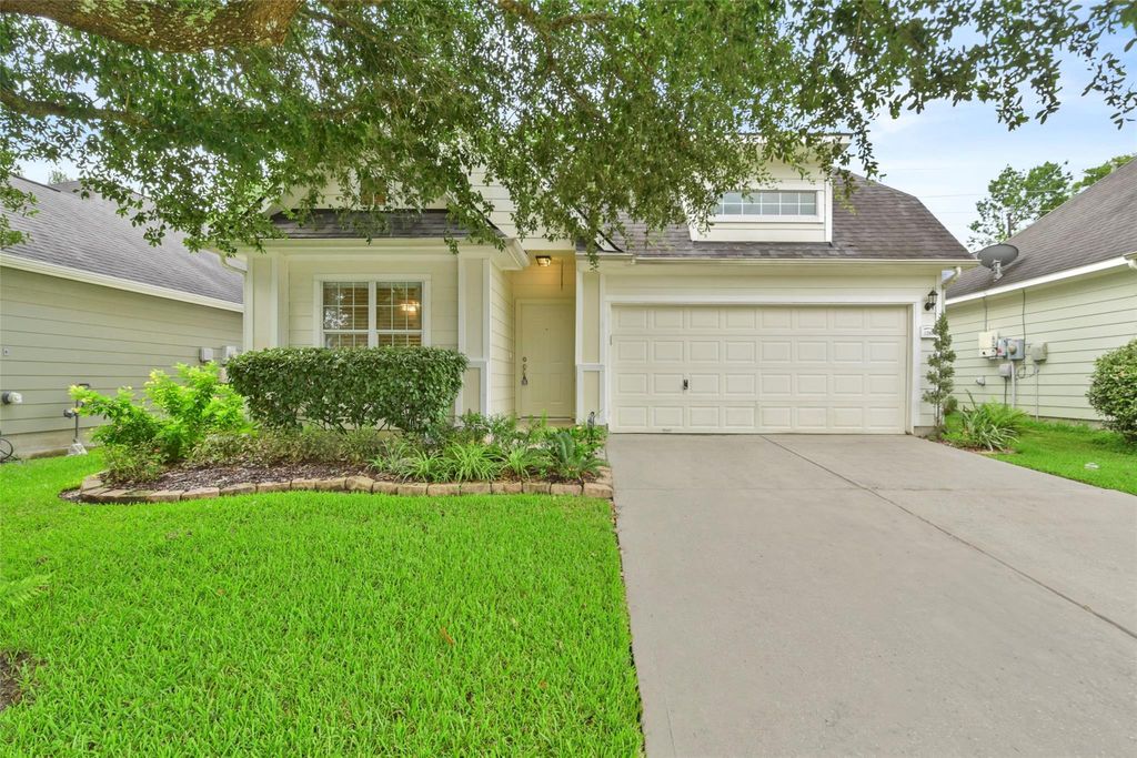 Photo of 12806 Pecan Shores Drive, Houston, TX 77044 (MLS # 79974519)