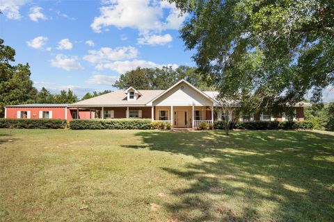 Photo of 2435 Fm 2663, Crockett, TX 75835 (MLS # 84646286) Photo of 2435 Fm 2663, Crockett, TX 75835 (MLS # 84646286)
