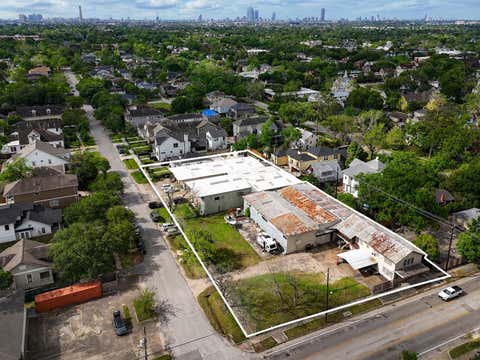 Photo of 320 E 20th Street, Houston, TX 77008 (MLS # 39268177)