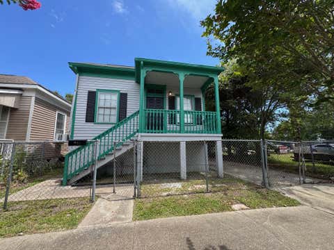 Photo of 3621 Winnie Street, Galveston, TX 77550 (MLS # 67736605)